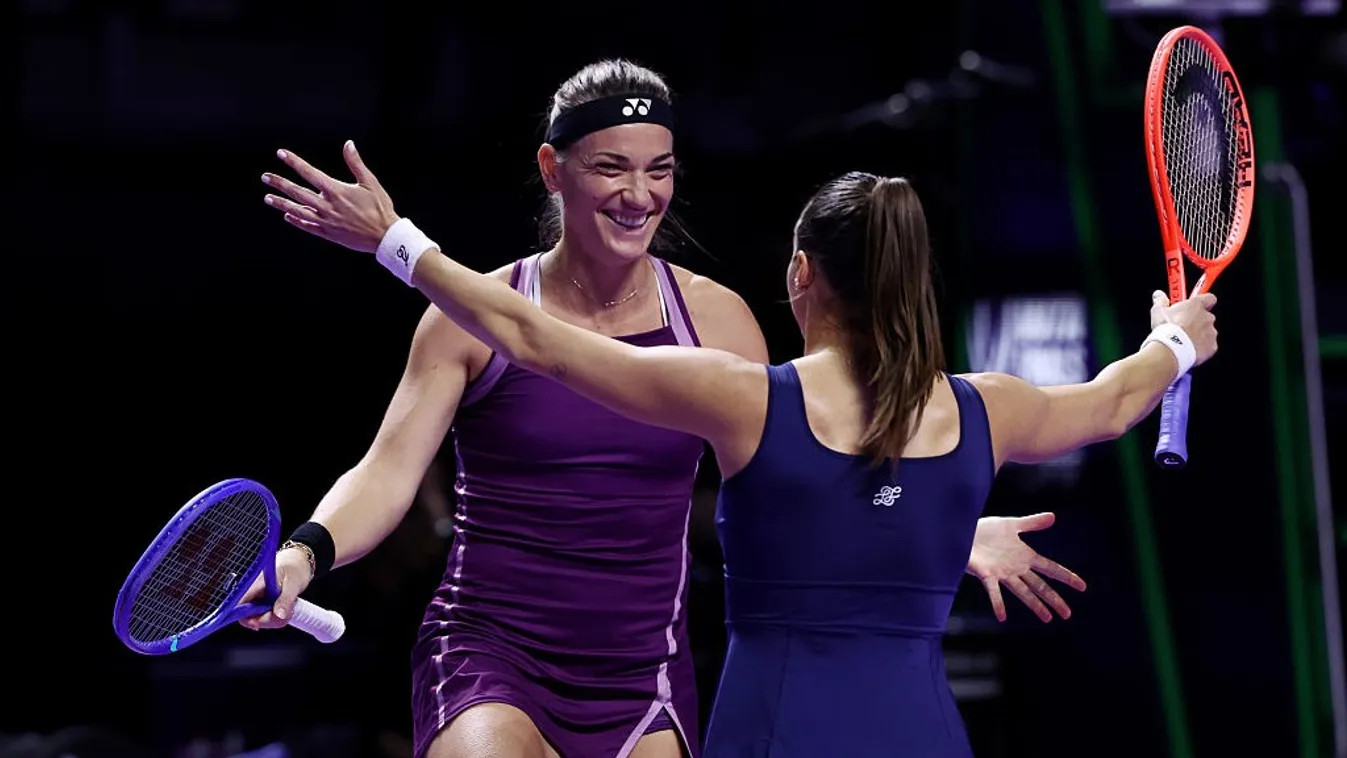 Így örült az elődöntőbe jutásnak Babos Tímea (szemben) és Luisa Stefani (Fotó: Getty Images)